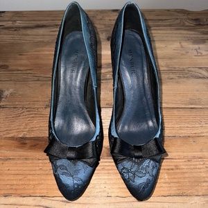 Anthropologie Menbur Blue Satin with Black Lace Heel Pump Satin Bow EU Sz 39